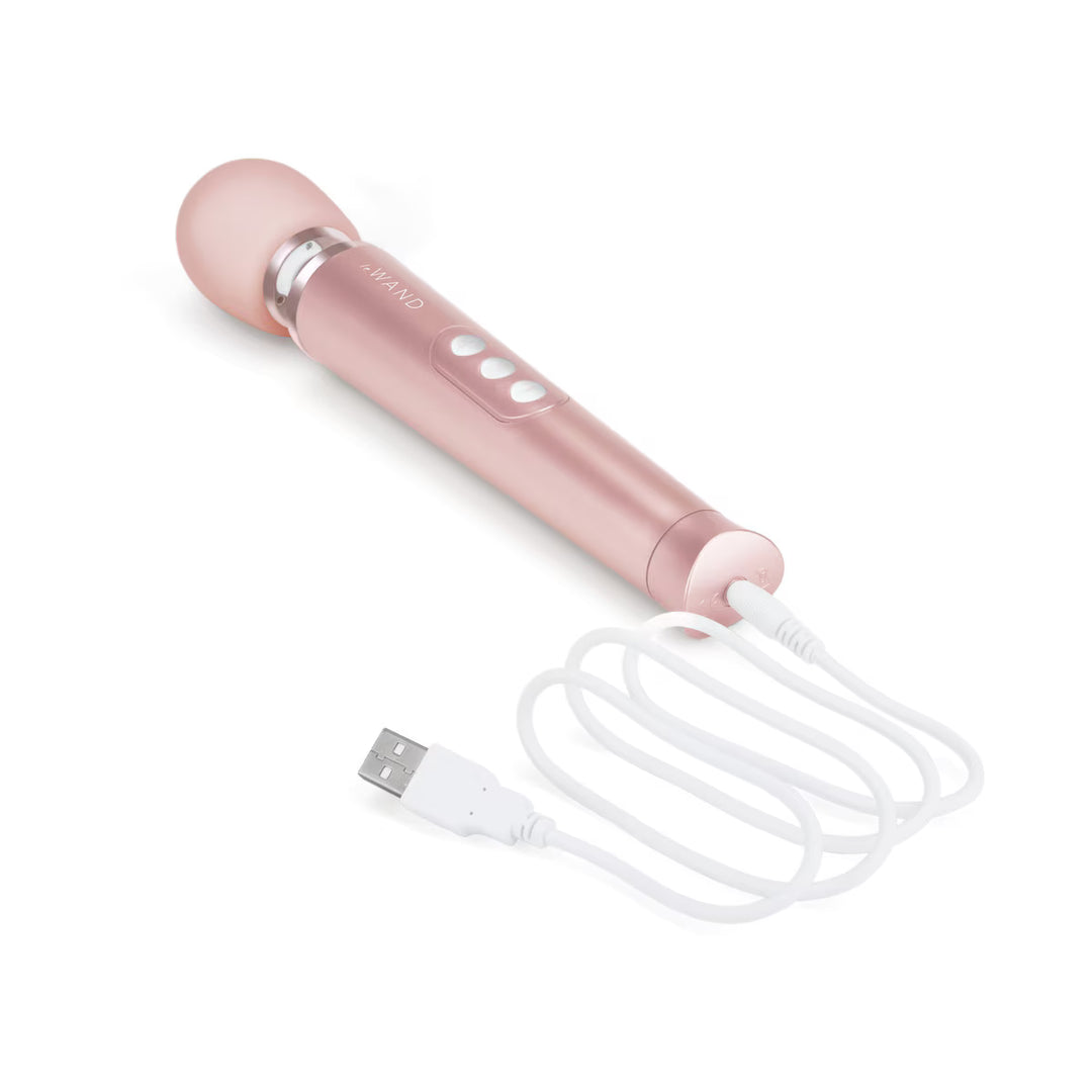 Le Wand Petite Rechargeable Wand Massager – Rose Gold